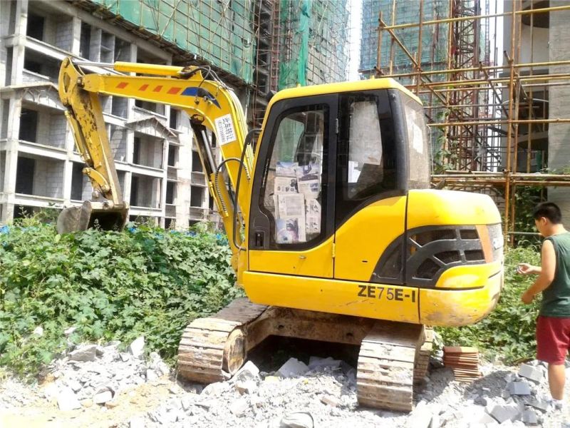 Ze75e 7.5ton 0.3 Cbm Mini Hydraulic Digging Crawler Excavator Price