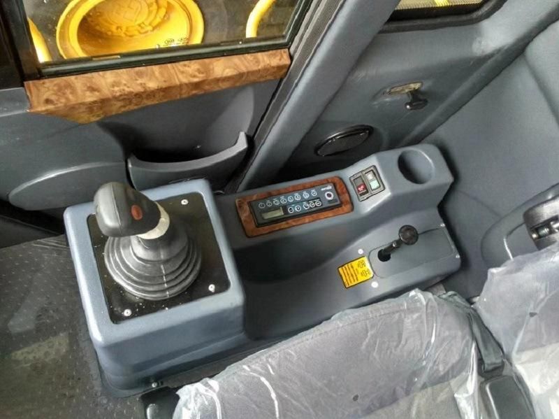 Chenggong Cg 956c 5 Ton Front Wheel Loader for Sale