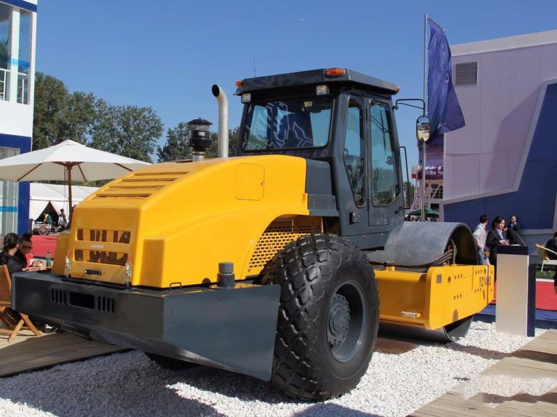 New Changlin 12ton 93kw Mini Double Drum Road Roller in Stock
