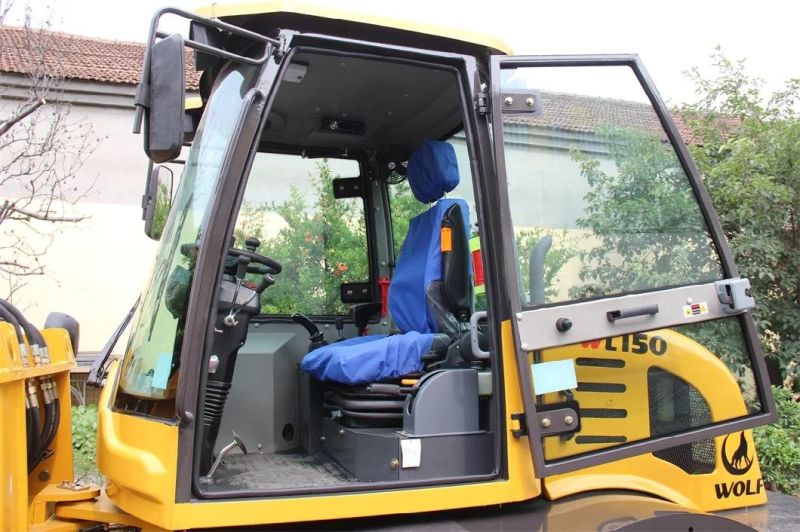 China Supplier Wolf 1.5 Ton 4WD Hoflader Radlader with Attachments/CE/TUV Yanmar/Kohler Front Small/Mini Loader for Europe/America/Hire/Sales/Farm/Garden