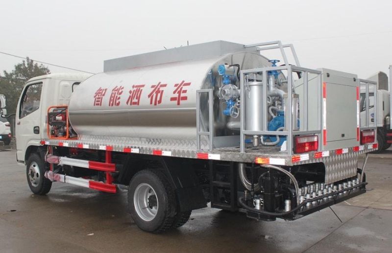 Dongfeng 4ton Road Maintenance Construction Pavement Machine Asphalt Bitumen Truck