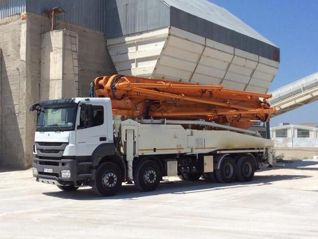 49X-6rz 49m 4 Axle Stationary Truck Mounted Concrete Pump Price