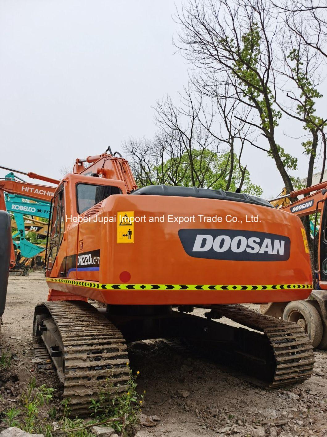 Doosan 220LC-7 Crawler Excavator Used Construction Equipment Is on Sale