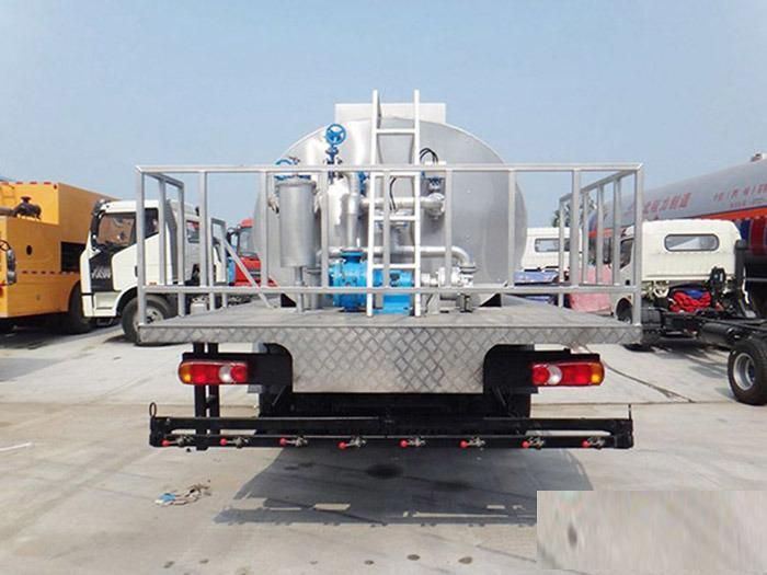 Dongfeng 8000L Asphalt Distribution Sprayer Machine Road Construction Truck