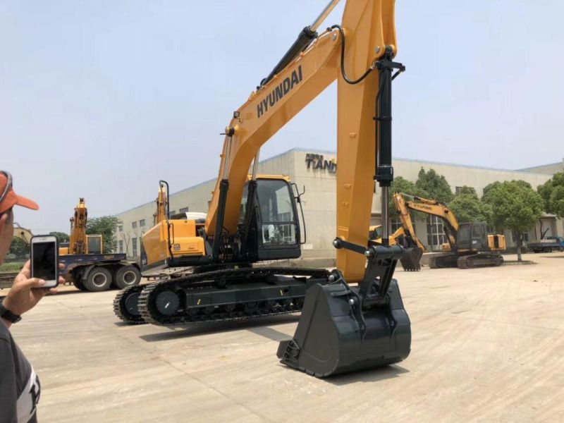 Hyundai 21.5 Ton Crawler Excavator R215vs with Cheap Price