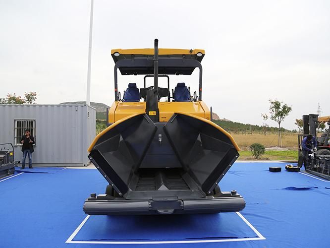 Road Machinery 6m Cement Concrete Asphalt Road Paver (RP603L)