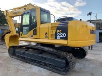 Newest Model Japan Used Construction Equipment Komatsu PC220-8 Crawler Excavator for Sale