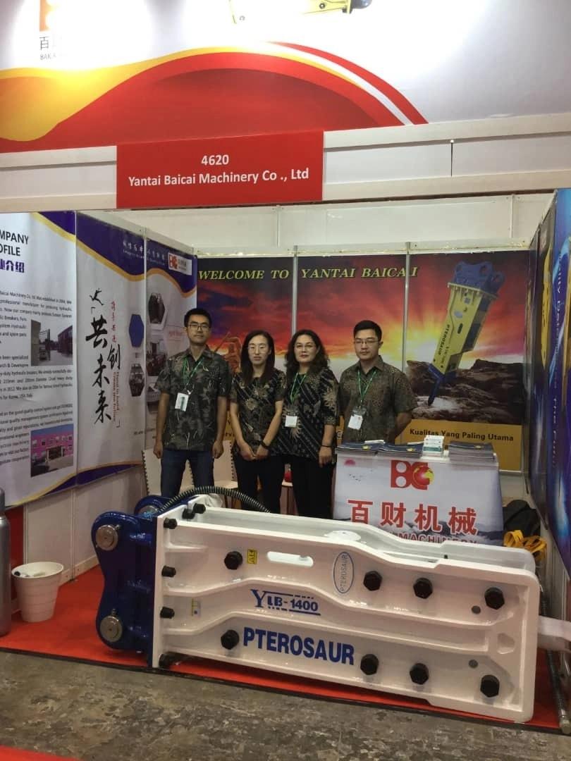 Top Type Hydraulic Breaker Hammer for PC200 Excavator