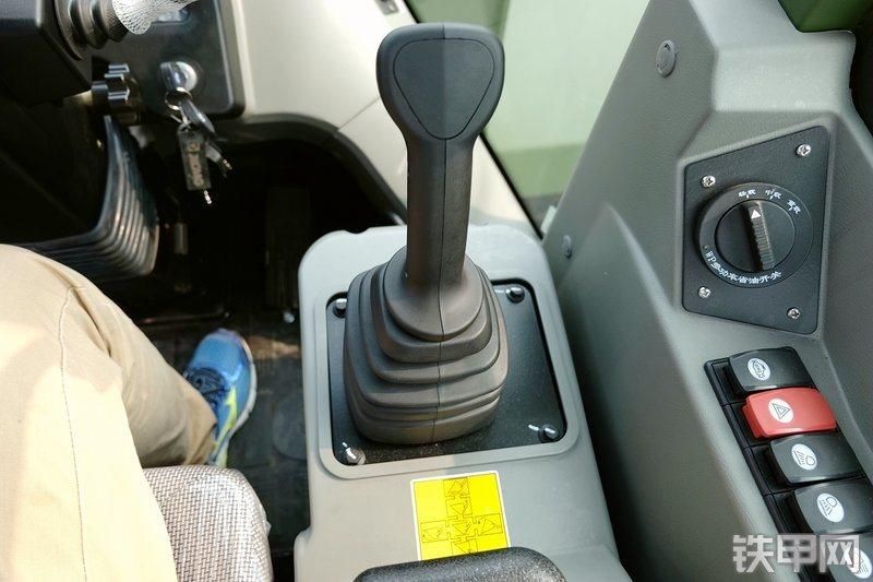 Chinese Hot Sales 5 Ton Loader Zl50gv Medium Wheel Loader Cheaper Price on Sales