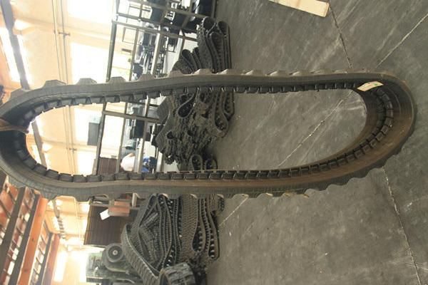 Spare Parts Ge342 Excavator Rubber Track 320X54X78