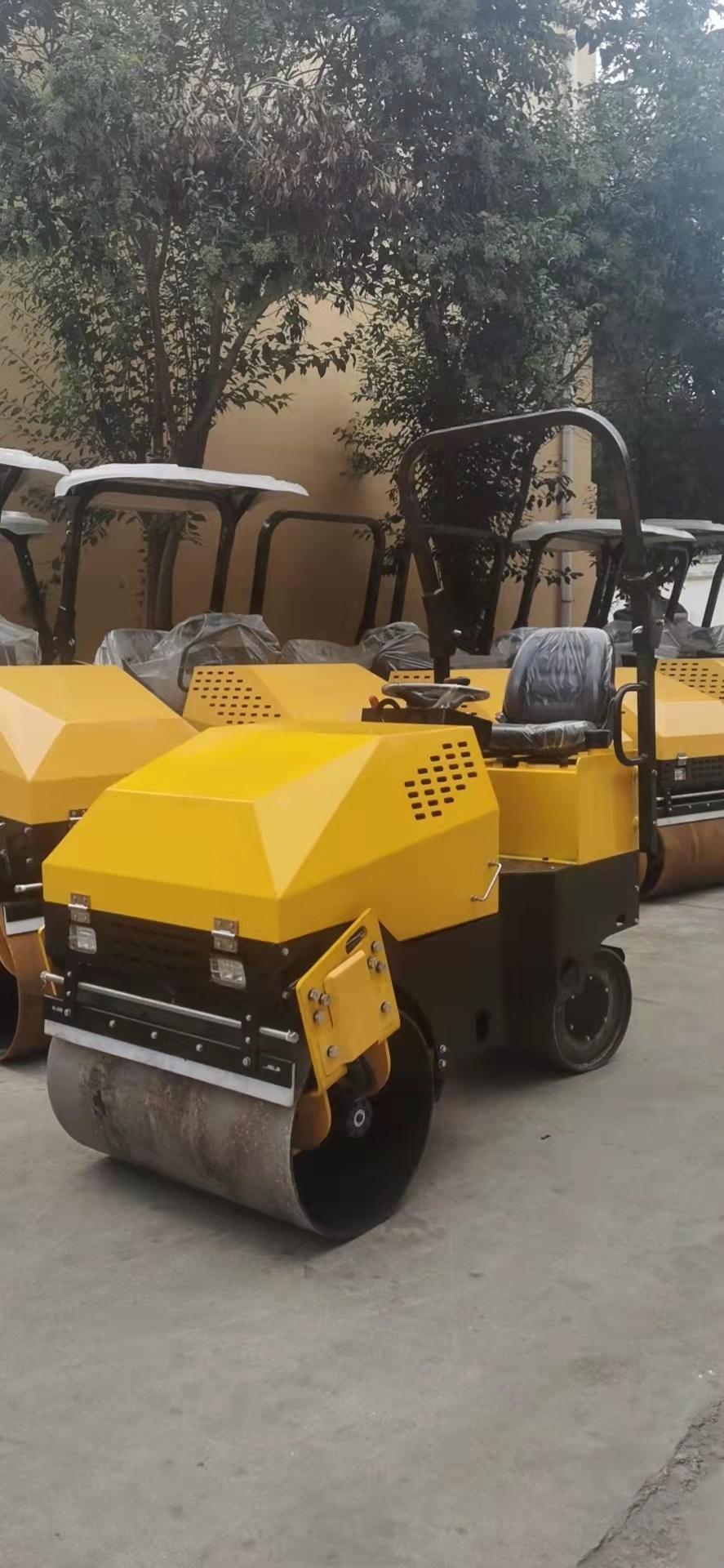 900 Small Car Roller Road Machinery
