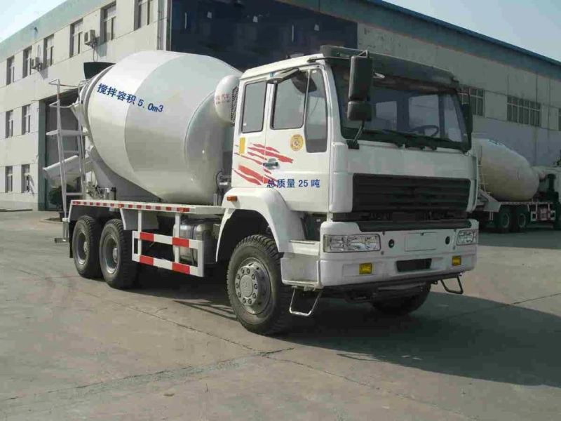 Concrete Mix Truck for HOWO 6*4 4 Cubic Meters Concrete Pump China