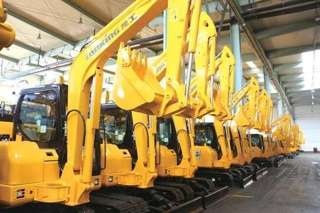 14ton Small Excavator Cdm6150e in The Stock