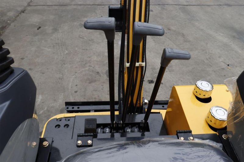 China Best Sales Ht17 Mini Digger Small Excavator with CE and ISO