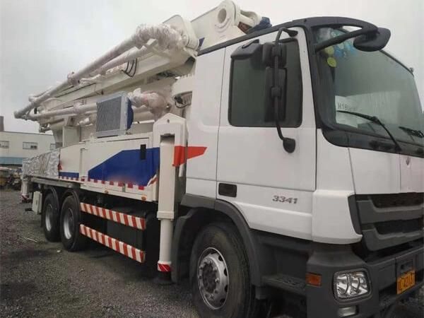 Hot Sale Sinomada 43X-5rz Concrete Pump Truck